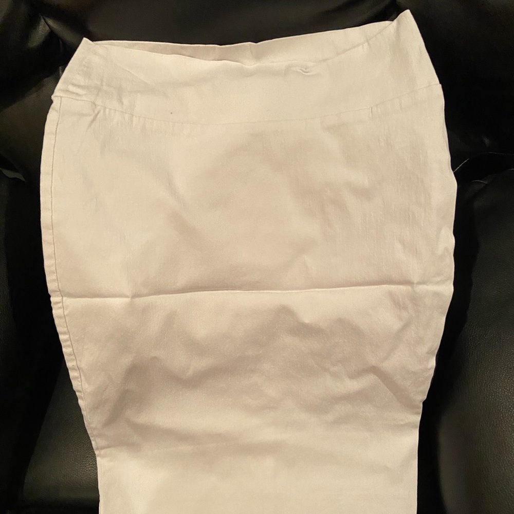 White pencil skirt